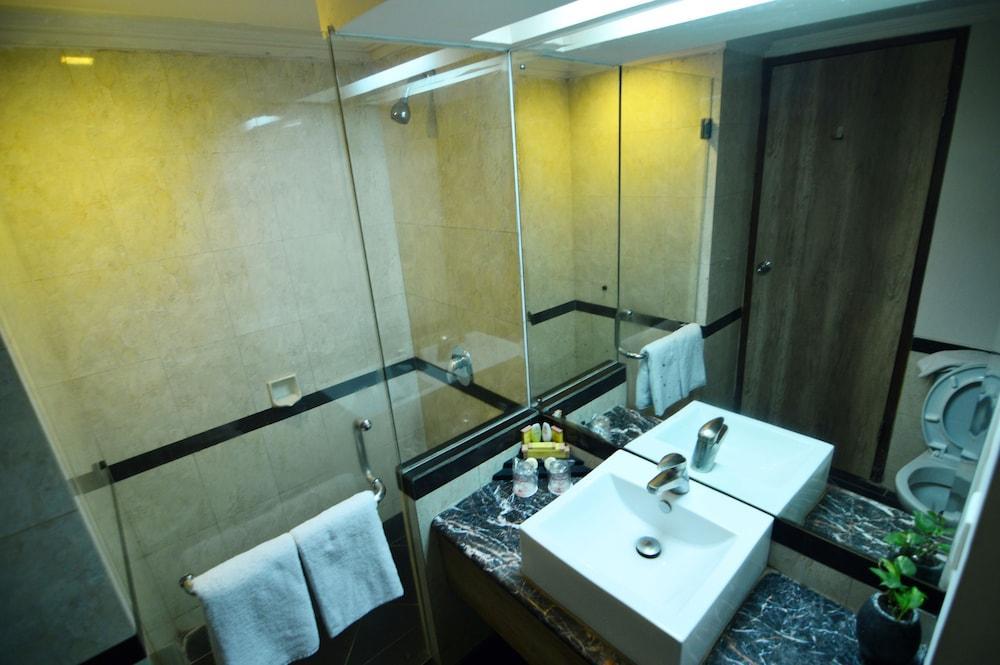 Abadi Hotel Malioboro Yogyakarta By Tritama Hospitality Екстериор снимка
