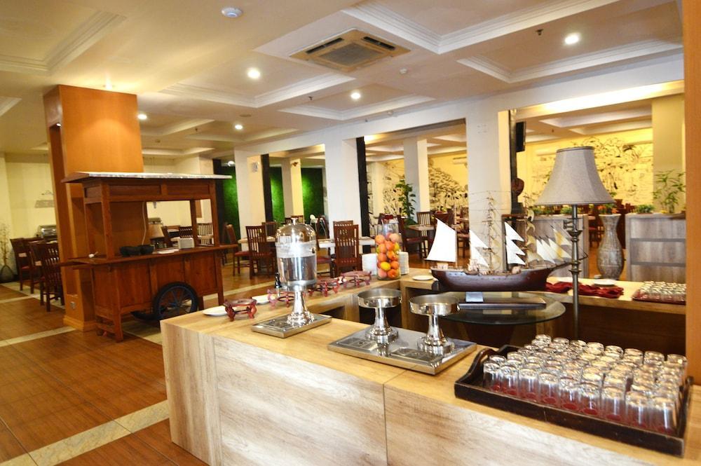 Abadi Hotel Malioboro Yogyakarta By Tritama Hospitality Екстериор снимка