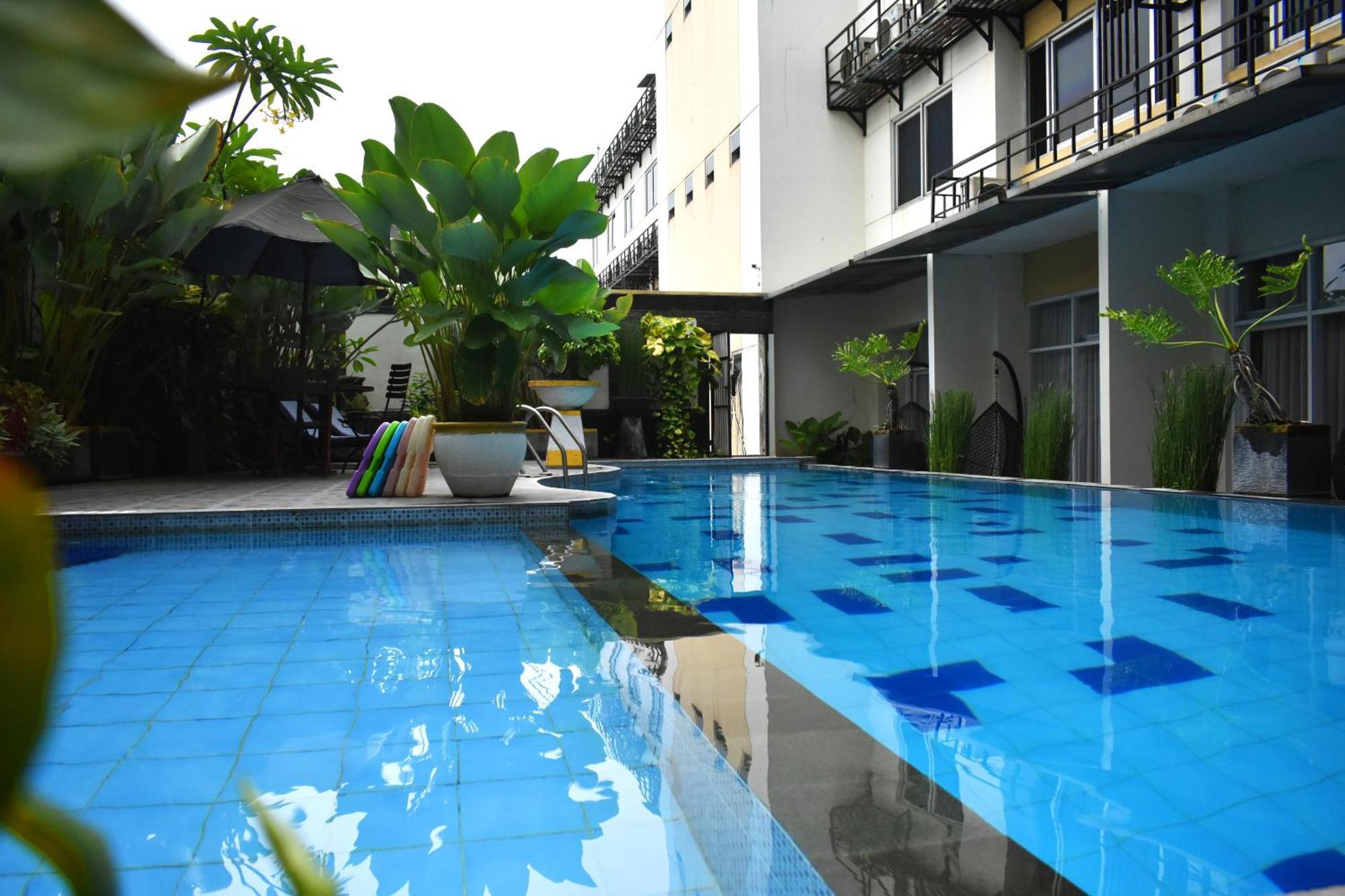 Abadi Hotel Malioboro Yogyakarta By Tritama Hospitality Екстериор снимка