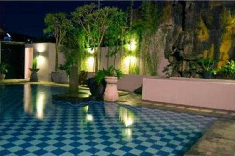 Abadi Hotel Malioboro Yogyakarta By Tritama Hospitality Екстериор снимка